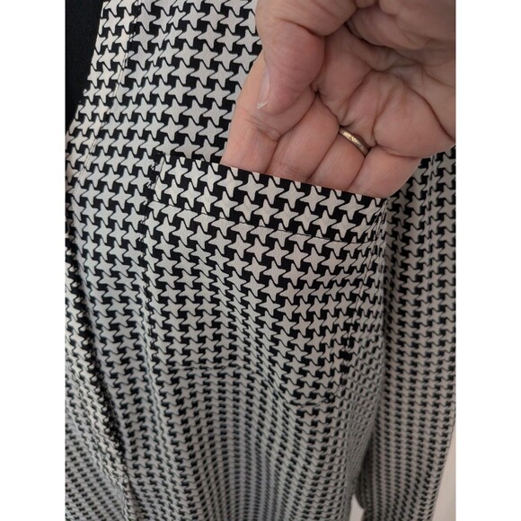 Talbots Shirt Womens M Black White Star Chevron Half Button Top Blouse Corpcore - Picture 5 of 12